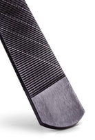 Teeth pattern of the Bassoli Blade black farrier rasp