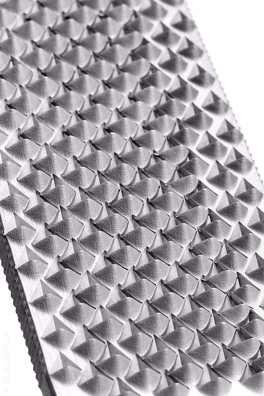 Bassoli rasps showing sharp edges.