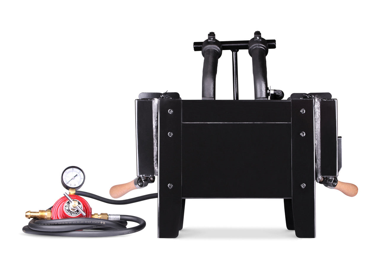 Knifemaker forge supplied with hose, gauge, and regulator
