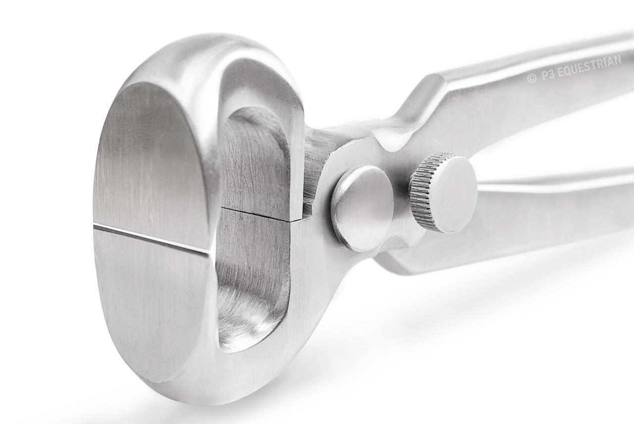 Spring Loaded One Handed Hoof Nippers Closed